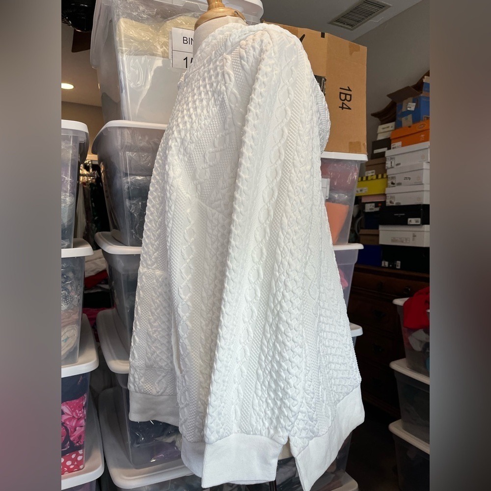 Textured White Hoodie - Picture 6 of 9